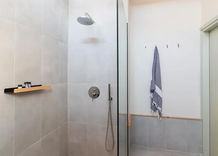 Filanthi - The Project 4*