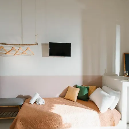 Filanthi - The Project Guest house