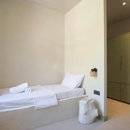 Filanthi - The Project ゲストハウス メトーニ