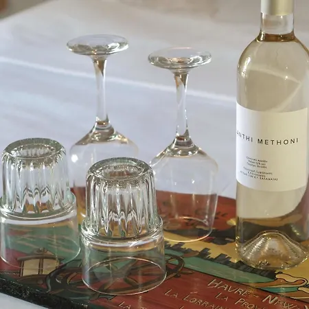 Filanthi - The Project ゲストハウス 4*