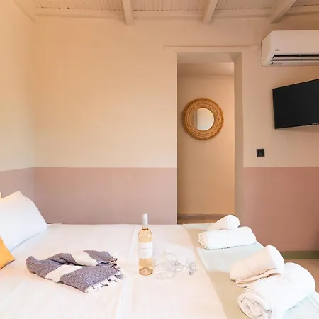 Filanthi - The Project ゲストハウス メトーニ