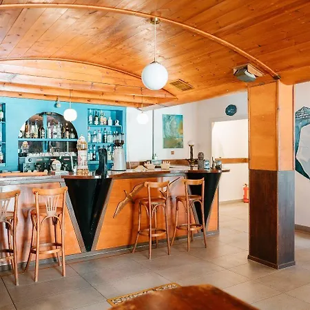 ゲストハウス Filanthi - The Project メトーニ